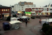 06sadepaivan-toritunnelmaa