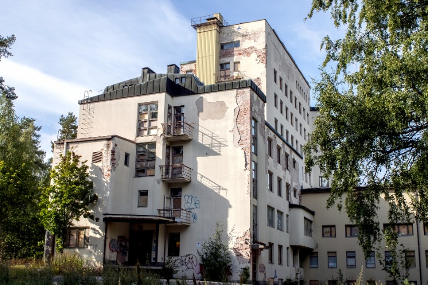 02 Joutsenon-Fukissairaala.jpg