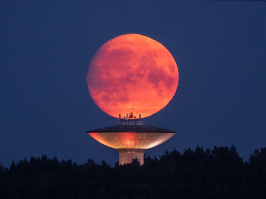 01 Liedon-vesitorni.jpg