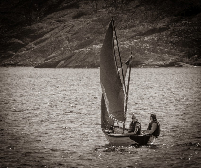 06 Purjehtimassa.jpg