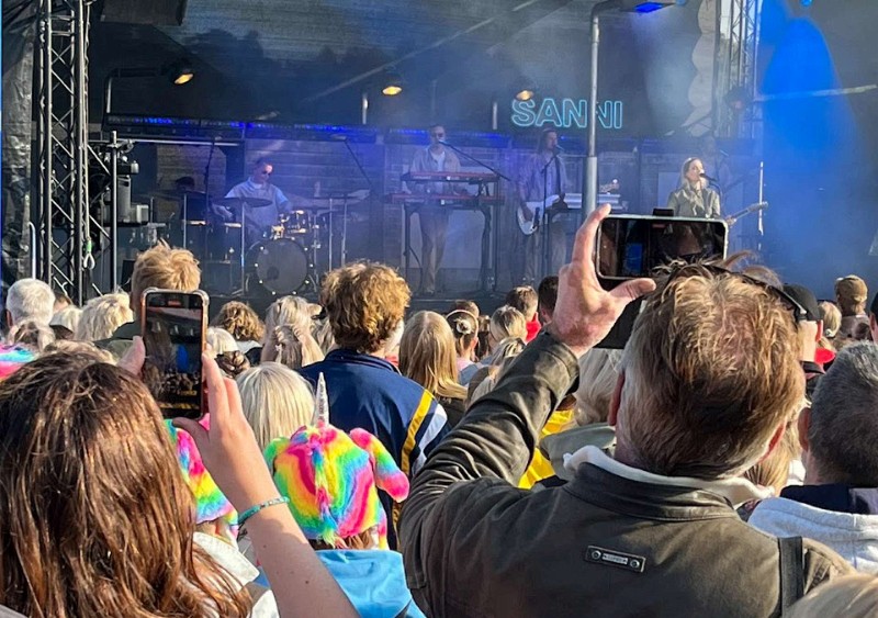 05 Kaarinassa-rokataan.jpg